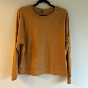 Vuori LONG-SLEEVE HALO CREW